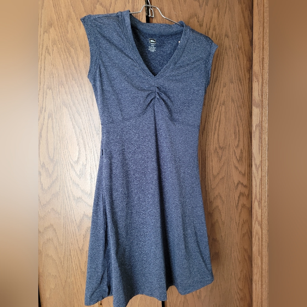 REI brand swing style traveling dress in XXS